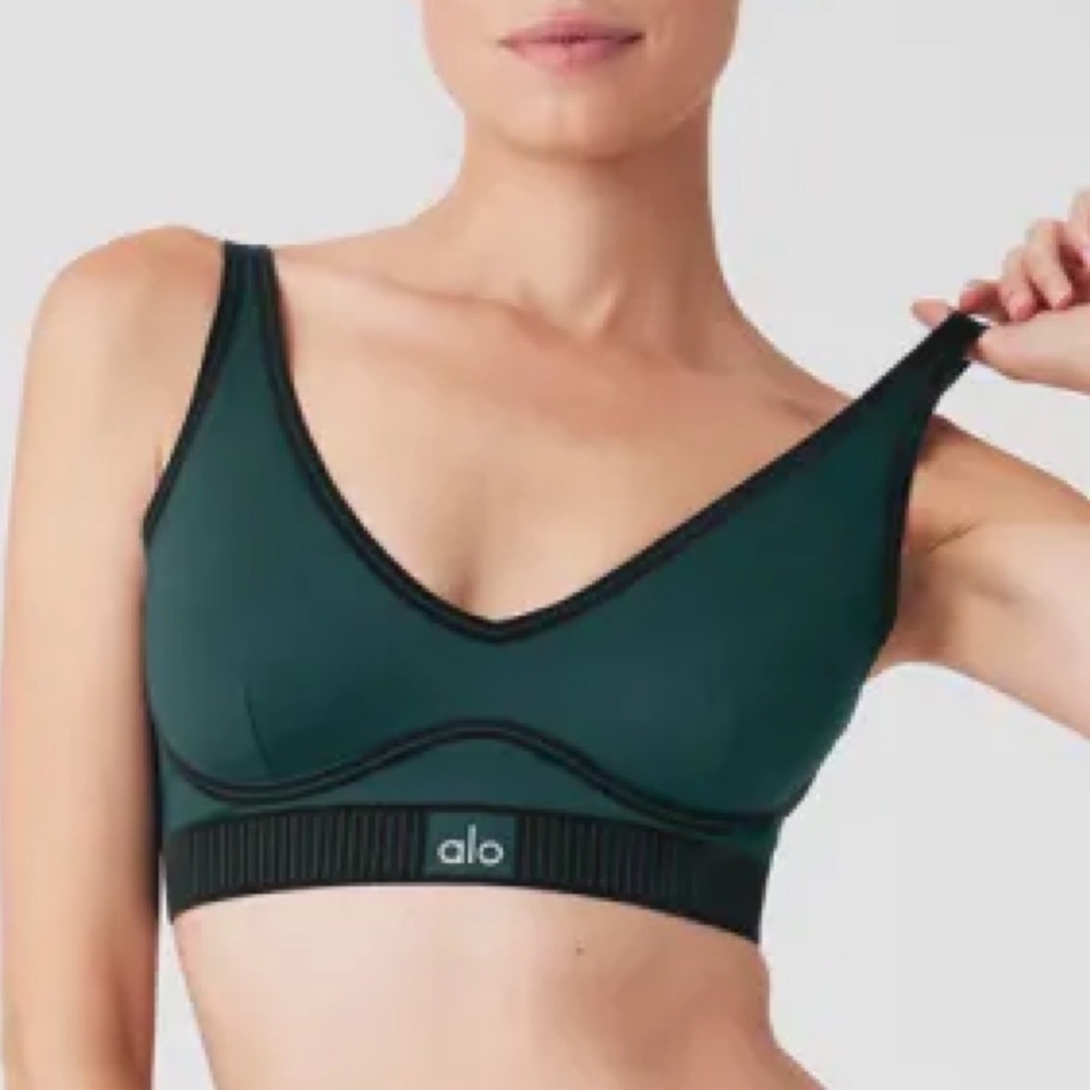 ALO Yoga Deep Green & Black Wireless V-Neck Sports Bra